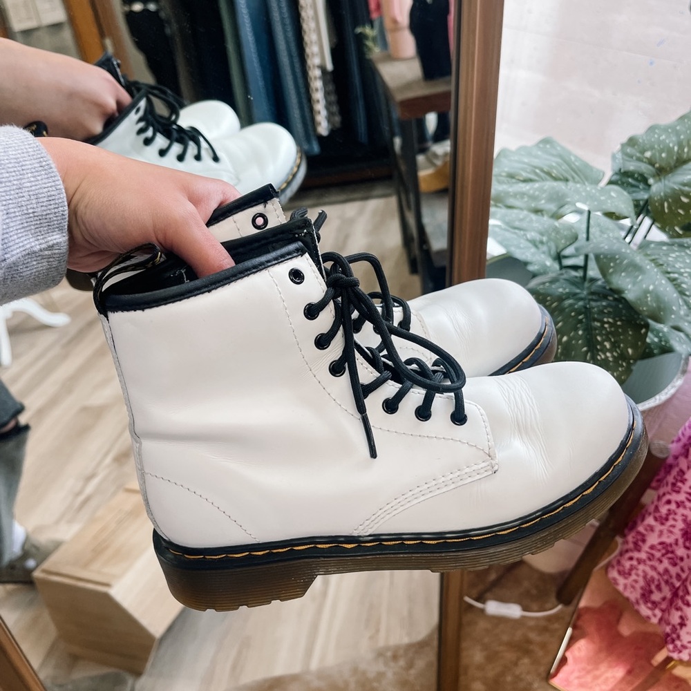 Dr. Martens White Boots (Big Kid)